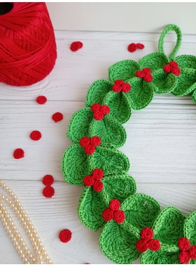 Crochet Pattern / Video Tutorial for the Christmas Wreath. 