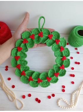 Crochet Pattern / Video Tutorial for the Christmas Wreath. 