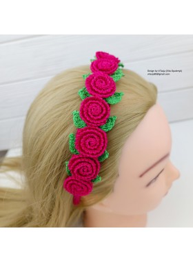 Patterns for four types crochet headbands with flowers