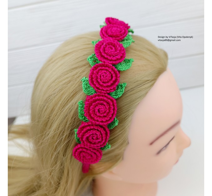 Patterns for four types crochet headbands with flowers