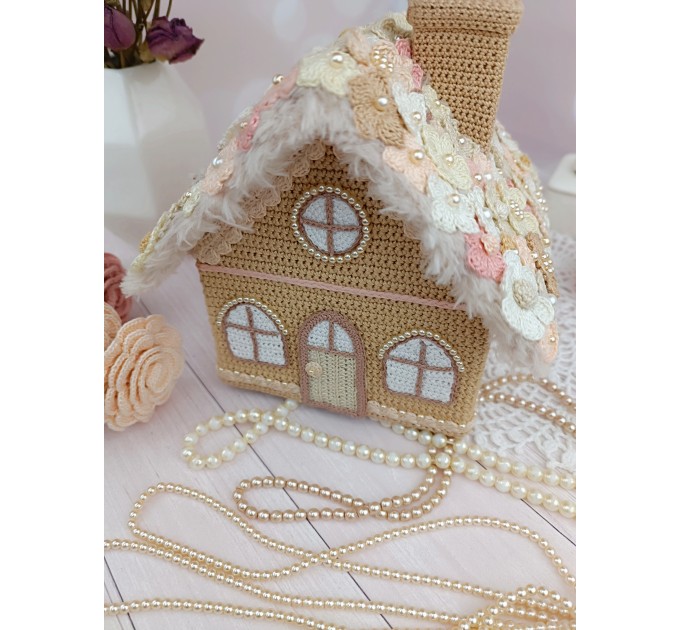   Crochet House “Floral Cottage” – Cozy Shabby Chic Decor