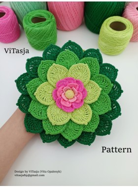 Crochet Pattern for Leaf Arrangement.
