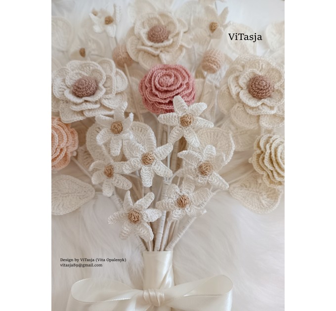 Pattern for a bouquet of crochet flowers
