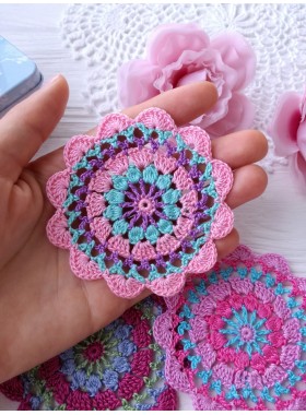 Crochet headband.