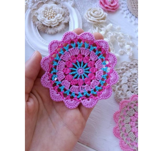 Crochet headband.