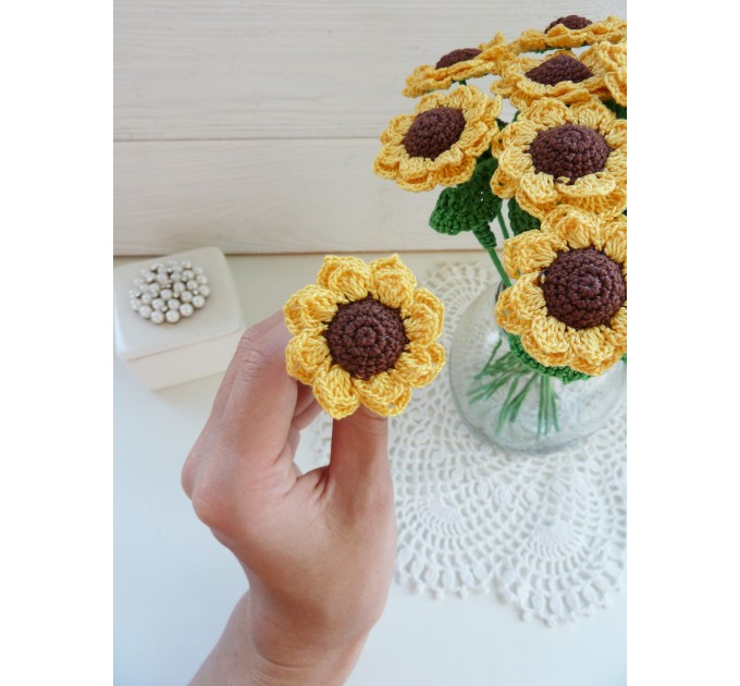 Crochet sunflowers Pattern.