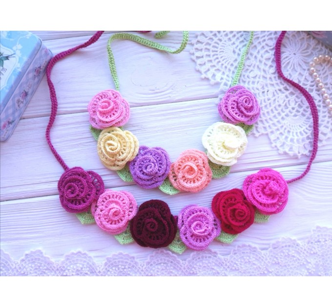 Crochet necklace.