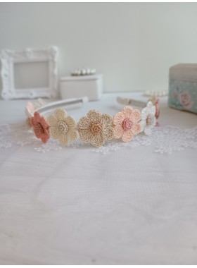 Hairband With Crochet Flowers Pattern