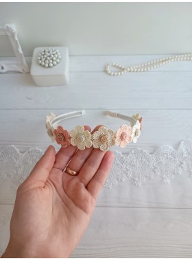 Hairband With Crochet Flowers Pattern