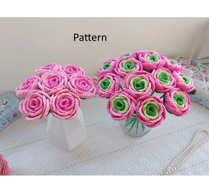 Crochet flowers bouquet.