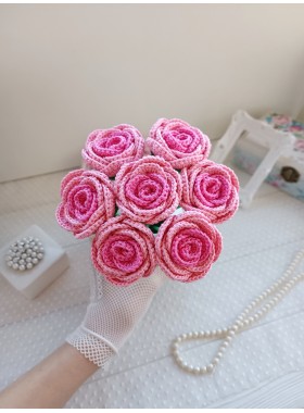 Crochet flowers bouquet.